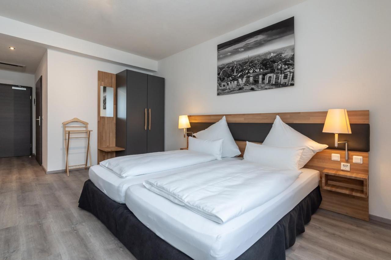 Hotel In Laisen Ройтлінген Екстер'єр фото